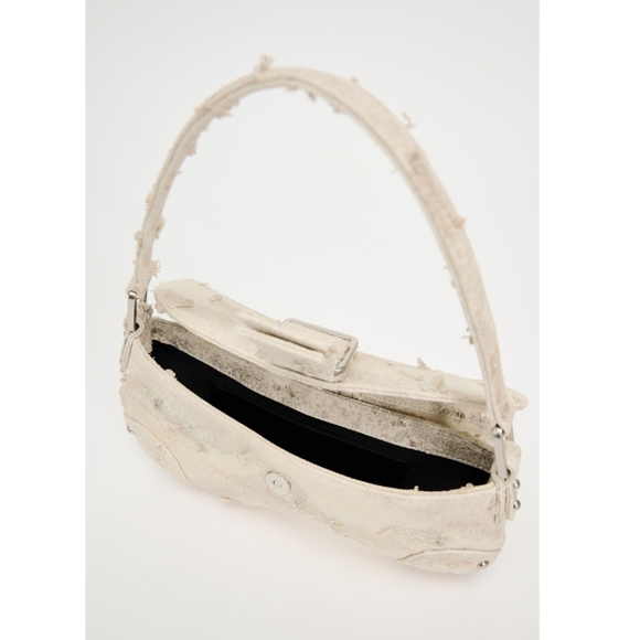 DISTRESSED ASYMMETRIC SHOULDER BAG - Picture 7 of 8